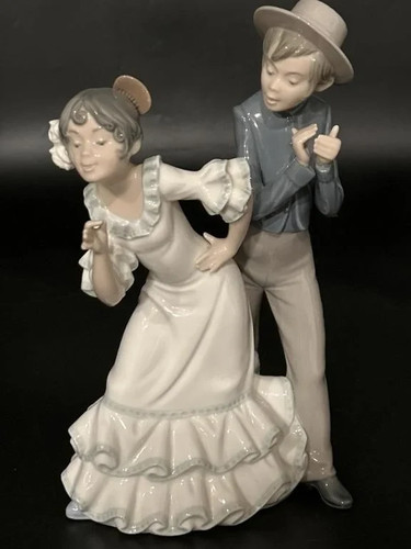 Nao lladro flamenco dancing - by,