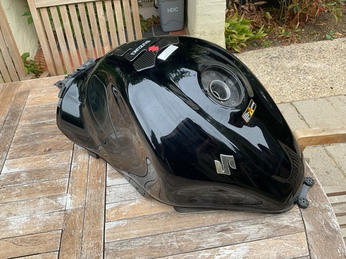 Suzuki hayabusa gen2 fuel tank - hayabusa,