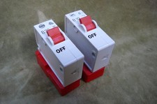 1 x Wylex 32A  mcb Plug-In