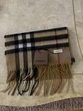 Burberry Winter Scarf With 
