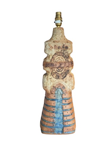 Brutalist stoneware table - , lamp