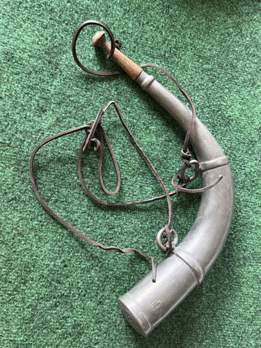 Vintage pewter powder horn - pewter,