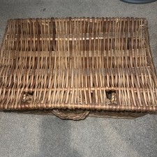 Small F&M STYLE Wicker Hamper