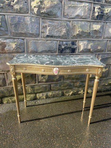Ornate gilt wood console - gilt,