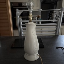 BELLEEK TABLE LAMP CREAM