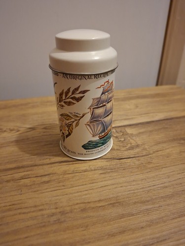 Vintage tea tin with sailing - vintage,