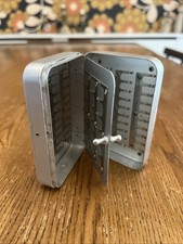 Vintage Wheatley Silmalloy / Aluminium Fly Box - 102 Clips