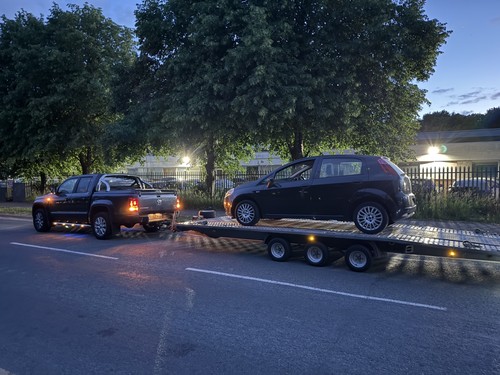 Car transporter trailer - ,