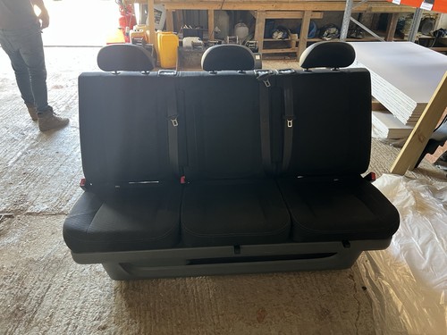 Rear seats for plate - rear,