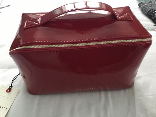 Ted baker shiny red - , vanity