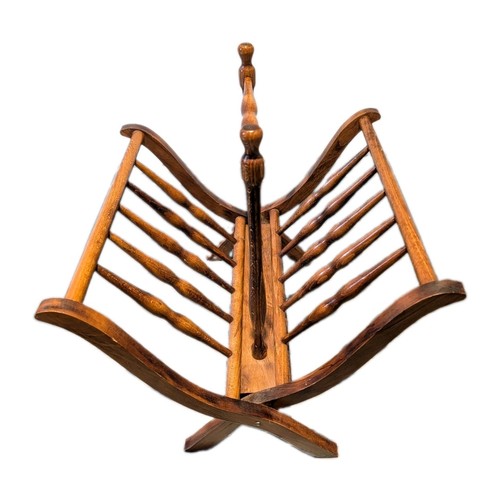 Vintage wooden magazine rack - wooden,