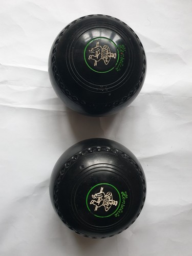 Vintage henselite lawn bowls - bowls,