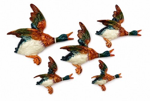 Superb full set beswick flying - superb,