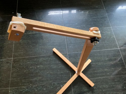 Adjustable floor stand - adjustable ,