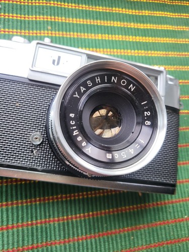 Yashica 35mm rangefinder - yashica,