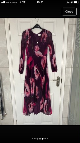 Bnwt phase eight - eight, floral