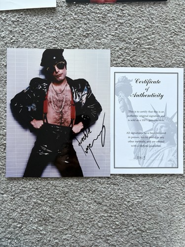 Freddie mercury signed photo - freddie,
