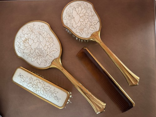Vintage vanity dressing - vanity,