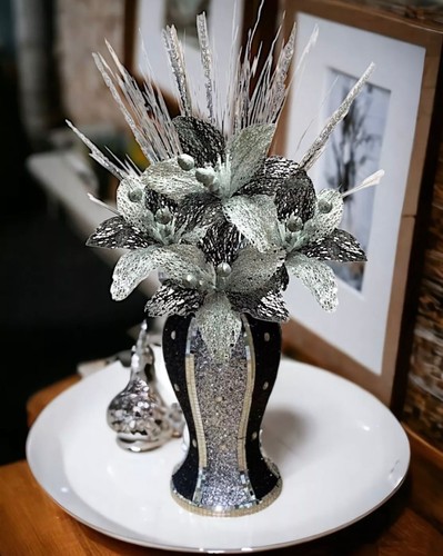 Crushed diamond vase with - crushed,