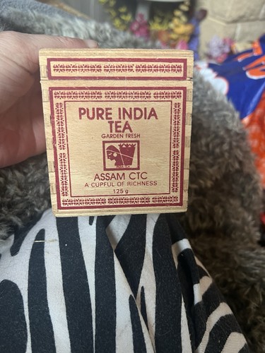 Wooden tea caddy indian - tea,