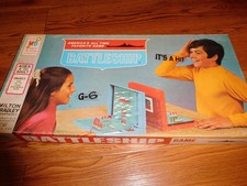 Vintage 1971 Milton Bradley Battleship Game #4730  100% Complete with All Pieces