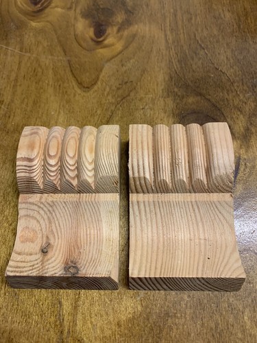 Wooden corbels small - fluted, x