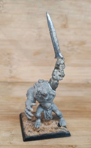 Skaven rat ogre age - rat,