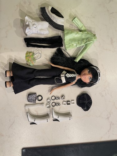Bratz jade doll flashback - jade,