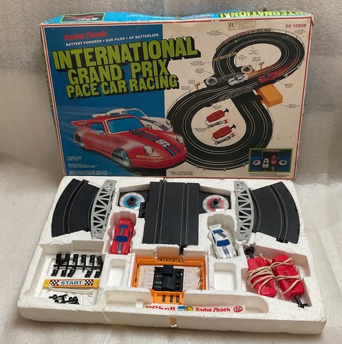 Radio shack international - radio,