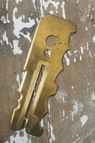 Vintage british army brass - british,