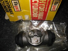 NEW QUALITY R/H REAR WHEEL BRAKE CYLINDER - FITS: PEUGEOT 504 PICK-UP (1977-94)