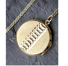 Antique 9ct GOLD Round Locket