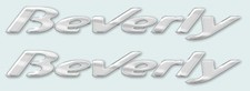 2 ADESIVI in RESINA 3D SCRITTA BEVERLY per SCOOTER PIAGGIO 125-250-300-500 CROMO