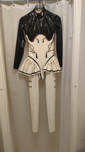 Unworn 416 latex - hk,