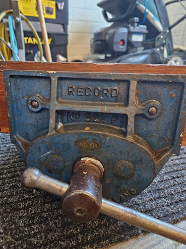 Record 2 p woodworking - record, no