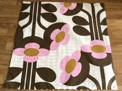 Cushion cover made w - cushion,