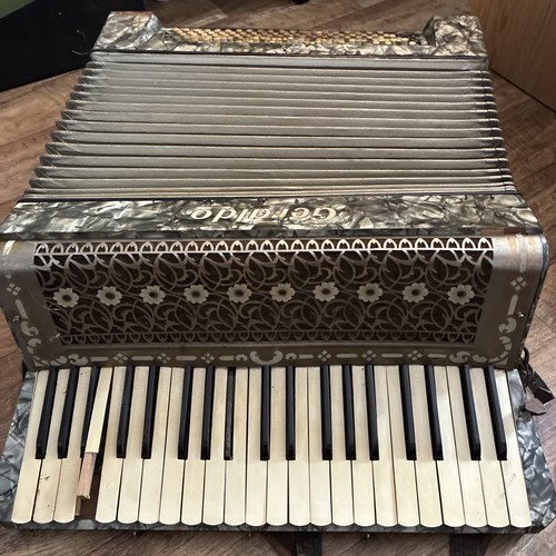 Geraldo vintage accordion for - vintage,