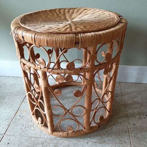 Vintage boho chic wicker - chic,