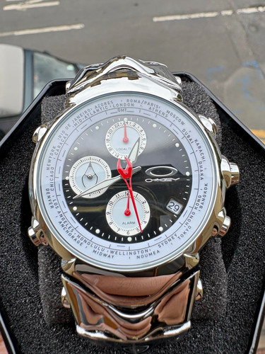 Oakley gmt quartz - gmt,
