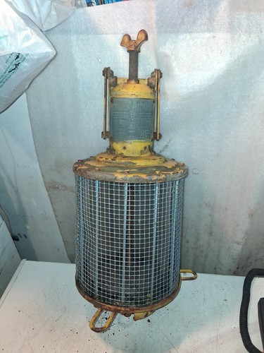 Vintage sight feed - feed, acetylene