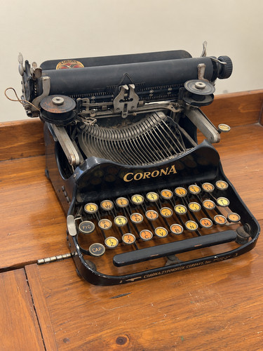 Antique 1921 corona 3 - antique,