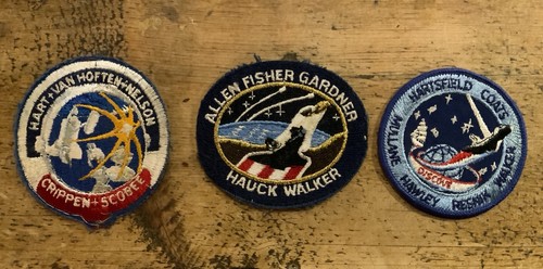 Space shuttle mission patches - space,