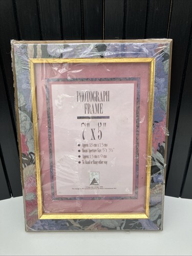 Vintage painted wooden - vintage,