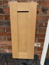 KITCHEN DOOR - SOLID MAPLE   !  300 X 720 STOCK DZ542