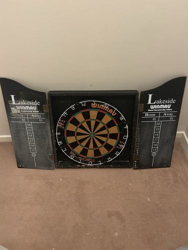 Winmau dart board with cabinet - winmau,