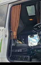 Brown/White Truck Dutch Style