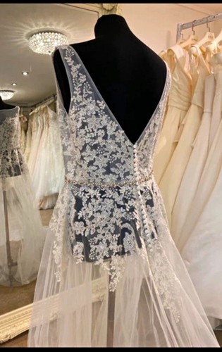 Ivory lace tulle a - ivory,