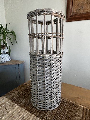 Vintage large wicker - vintage,
