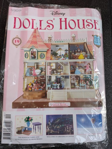 Disney dolls house - dolls,
