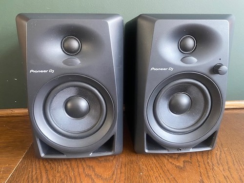 Pioneer studio dj - dm-40,